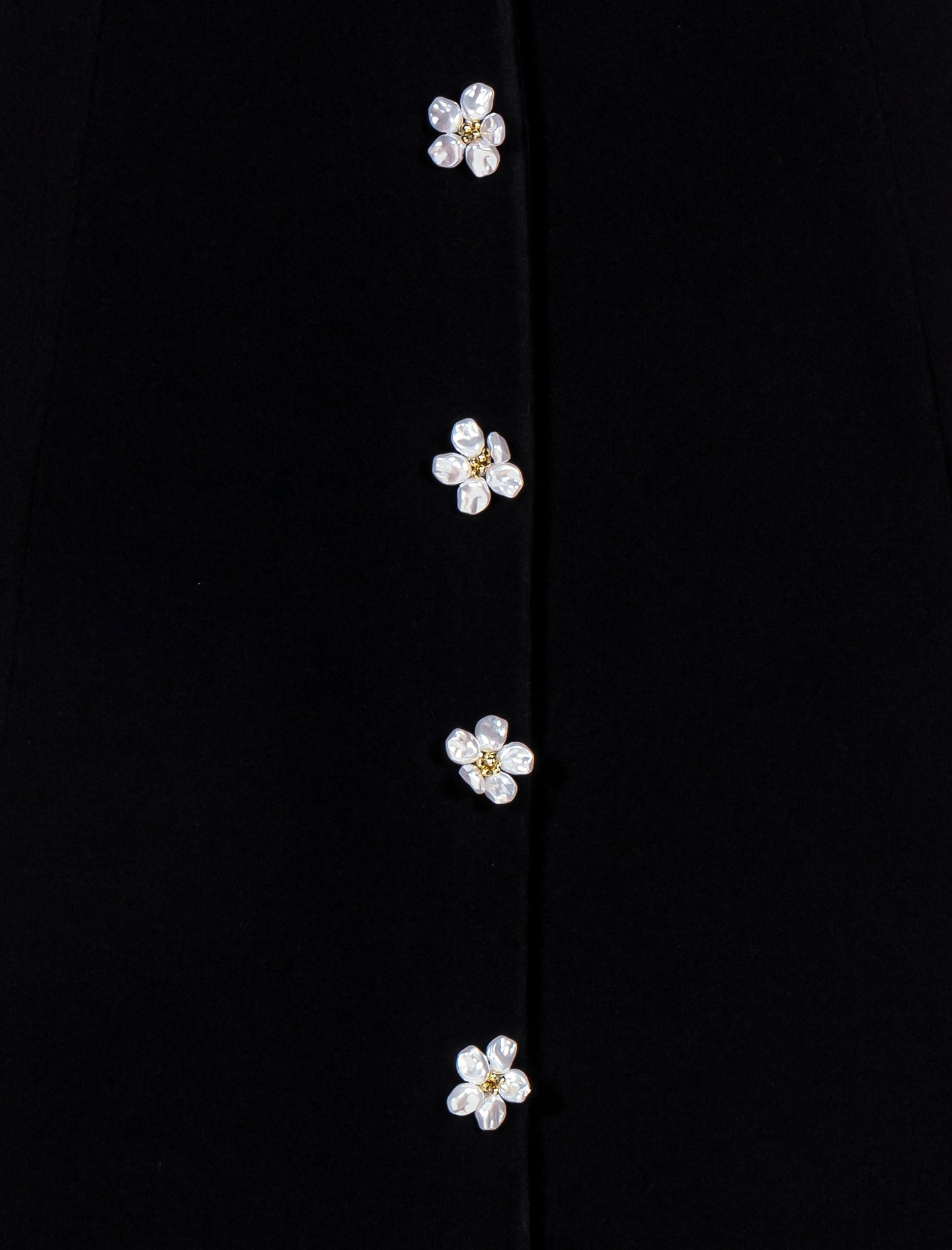 Vestido con detalles joya florales
