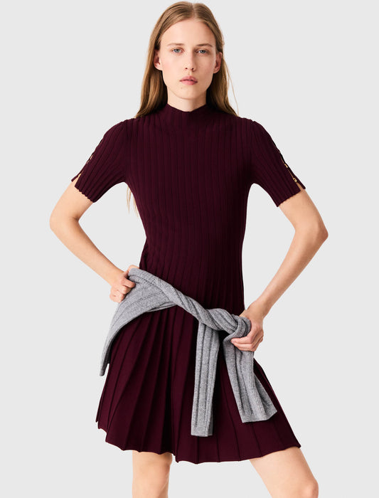 Vestido corto skater cuello alto