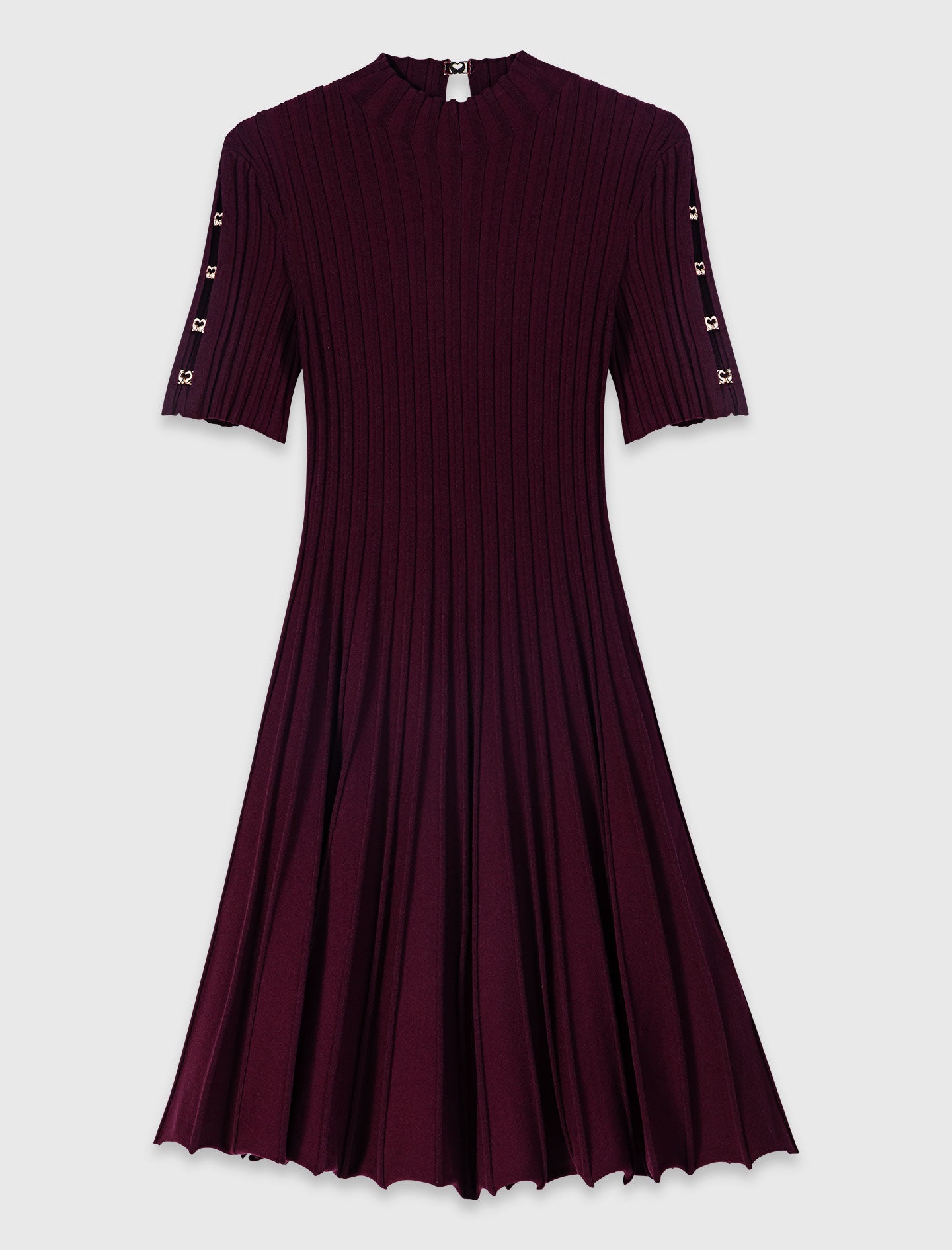 Vestido corto skater cuello alto