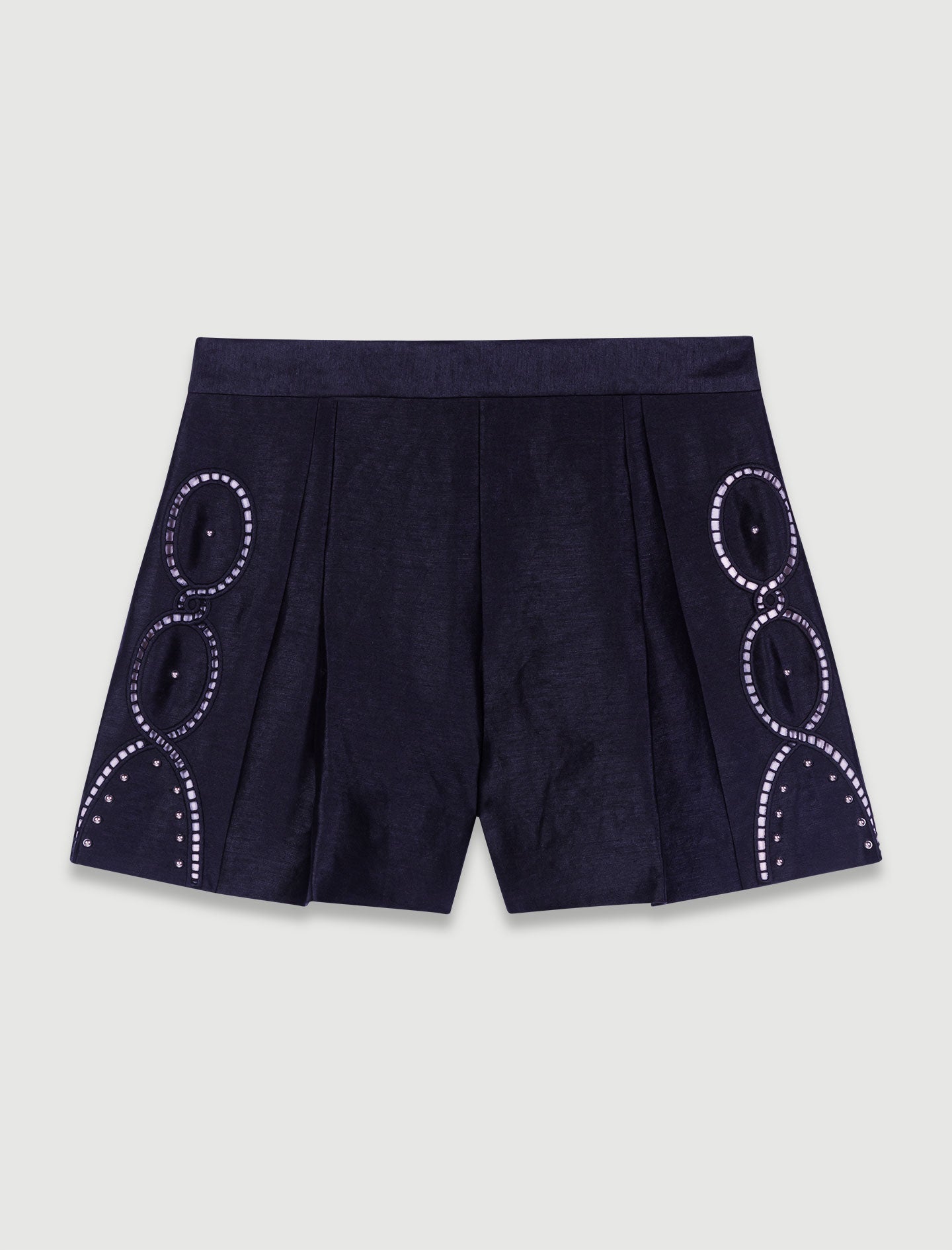 Pantalón corto lino calado remaches