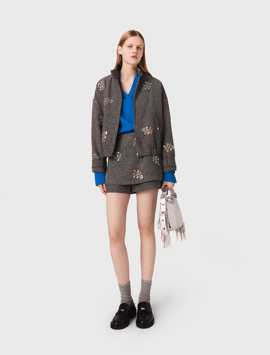 Short con bordado floral