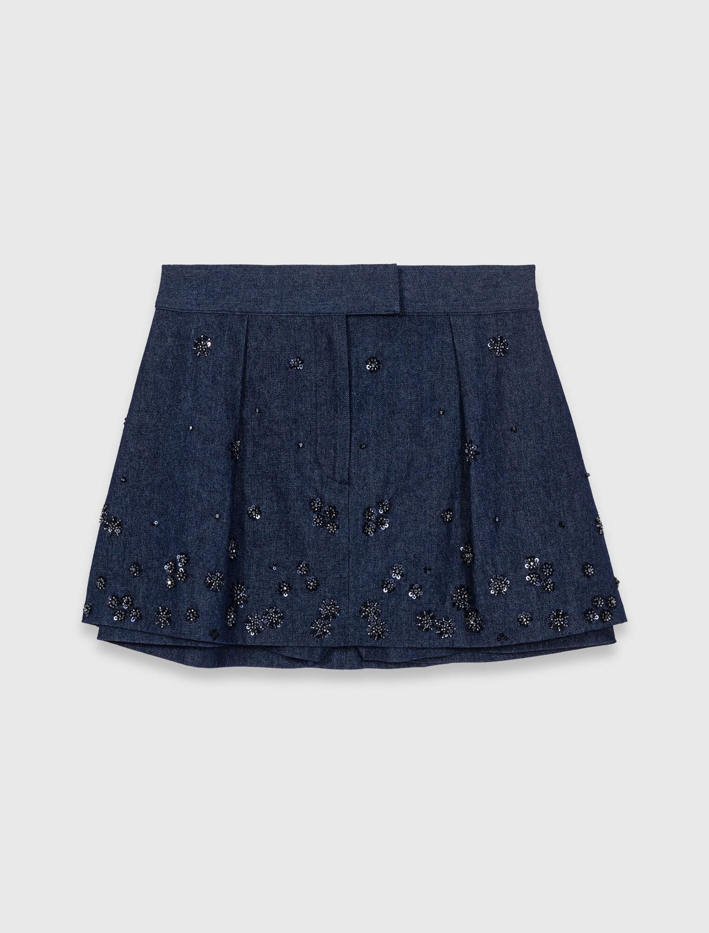 Short trampantojo vaquero bordado