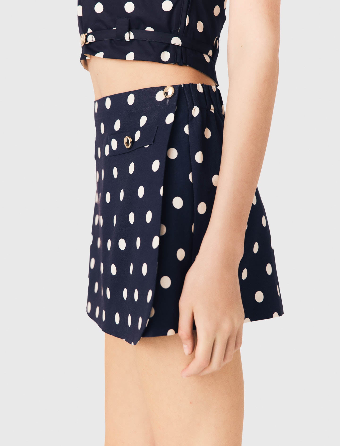 Short trampantojo de lino mezcla