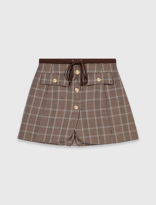 Pantalón corto de traje trampantojo
