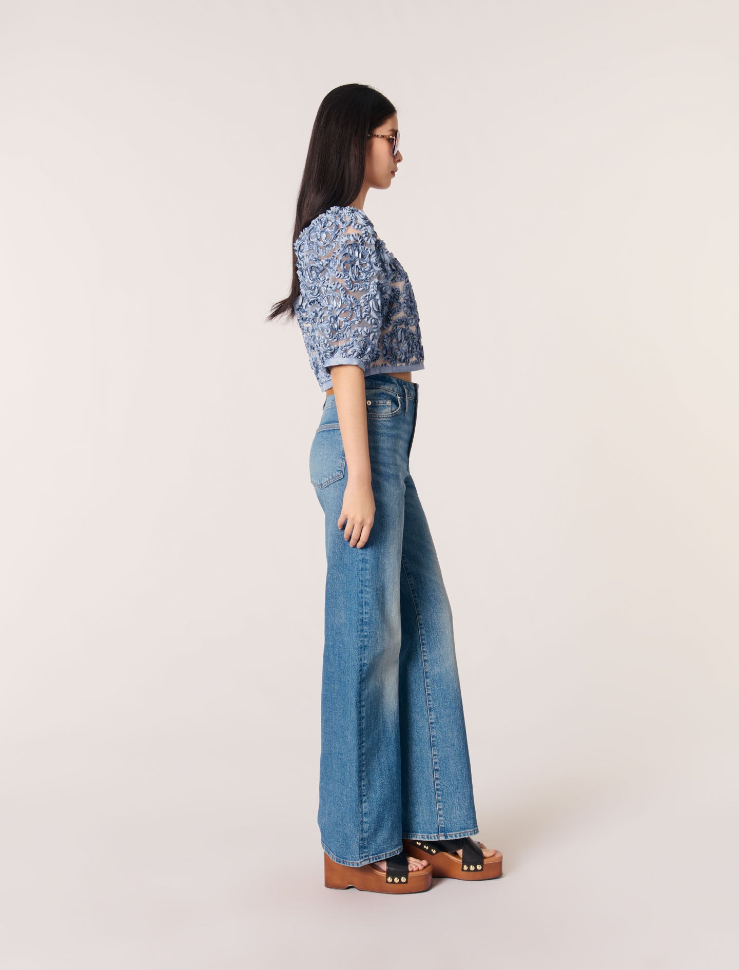 Top de organza con motivo floral