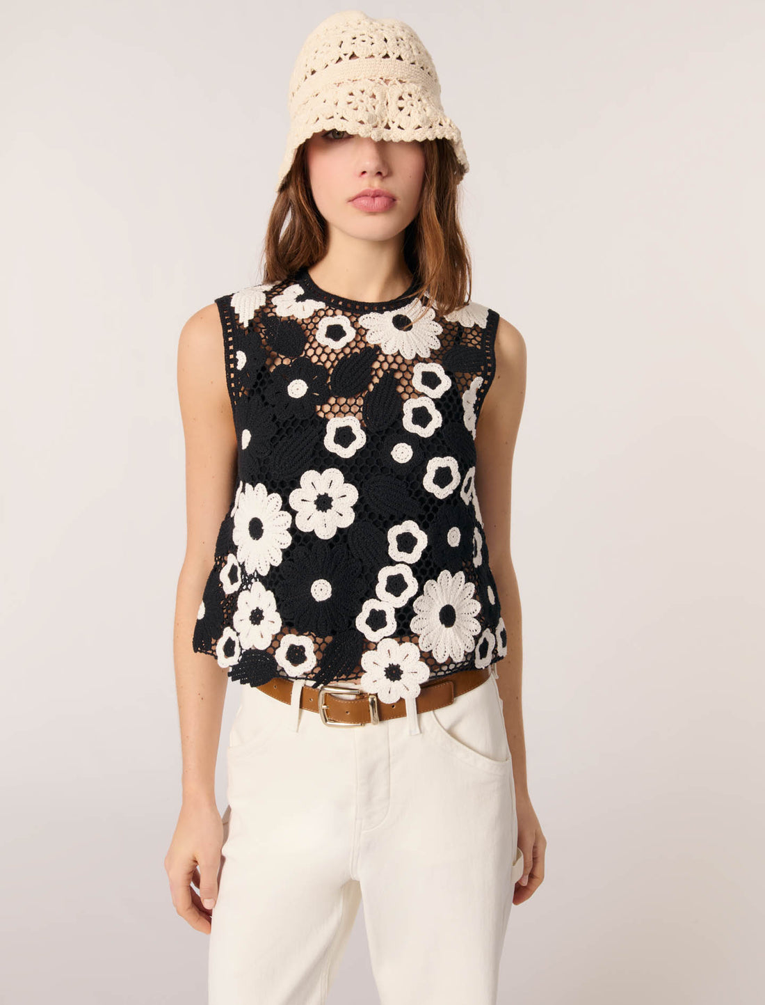 Top de ganchillo floral