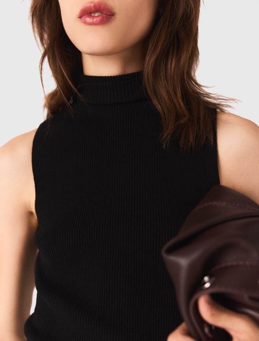 Top de punto sin mangas