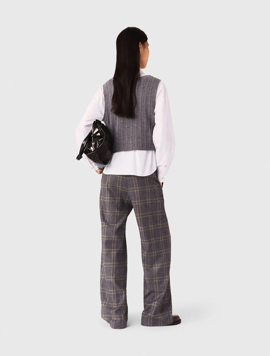 Top de punto y camisa desmontable