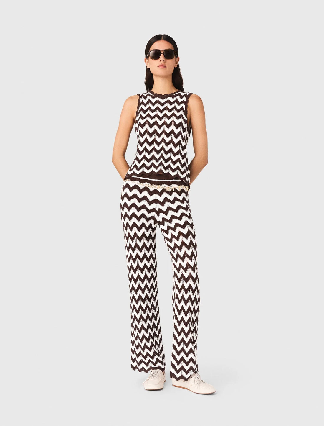 Top de ganchillo con motivo zigzag