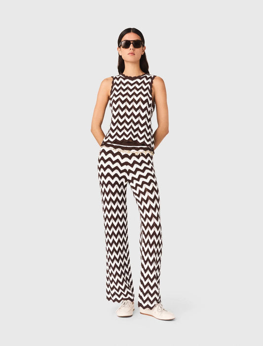 Top de ganchillo con motivo zigzag