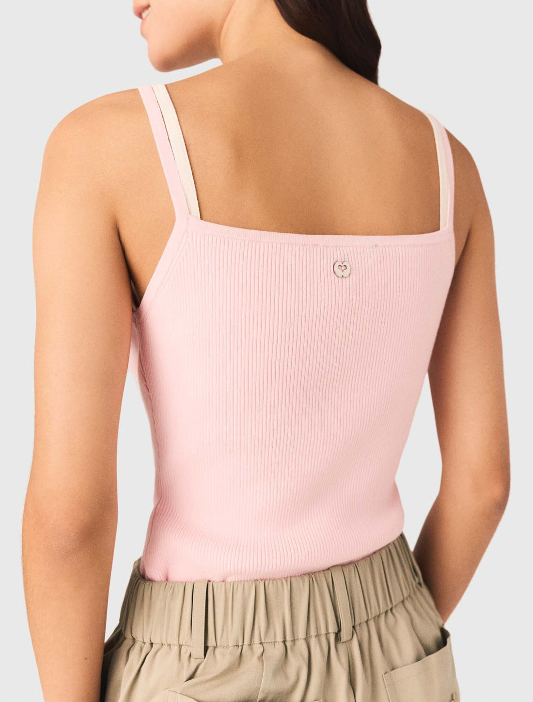 Top de cuello alto recto