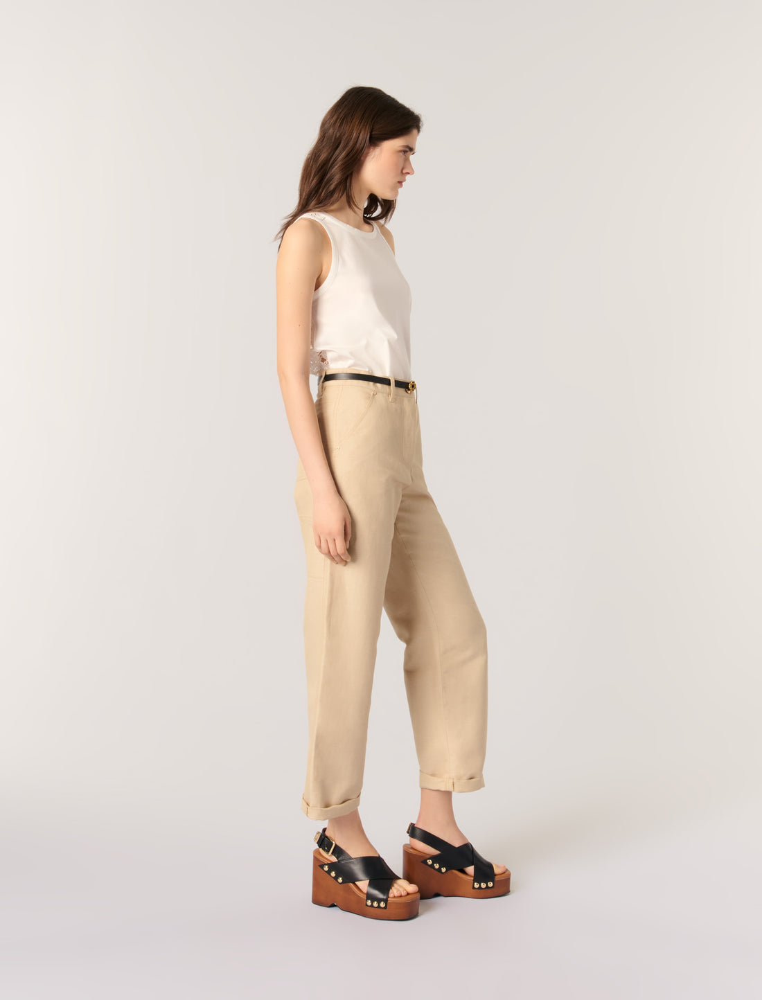 Camiseta con espalda de ganchillo