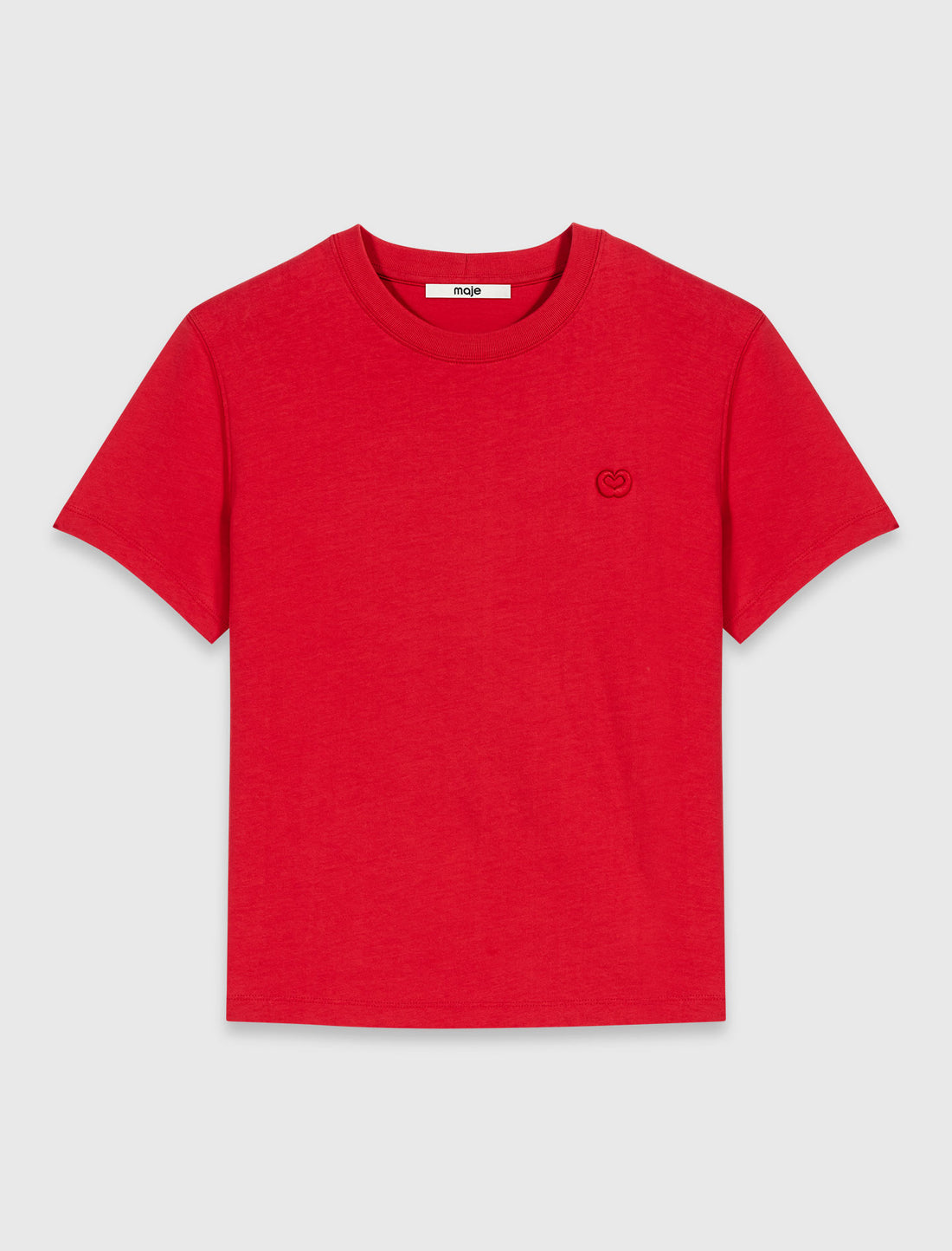 Camiseta con logo bordado