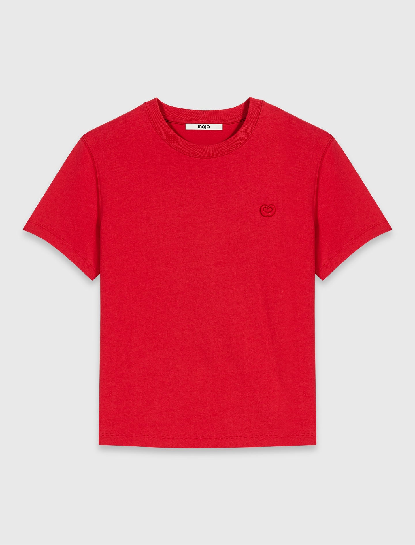 Camiseta con logo bordado