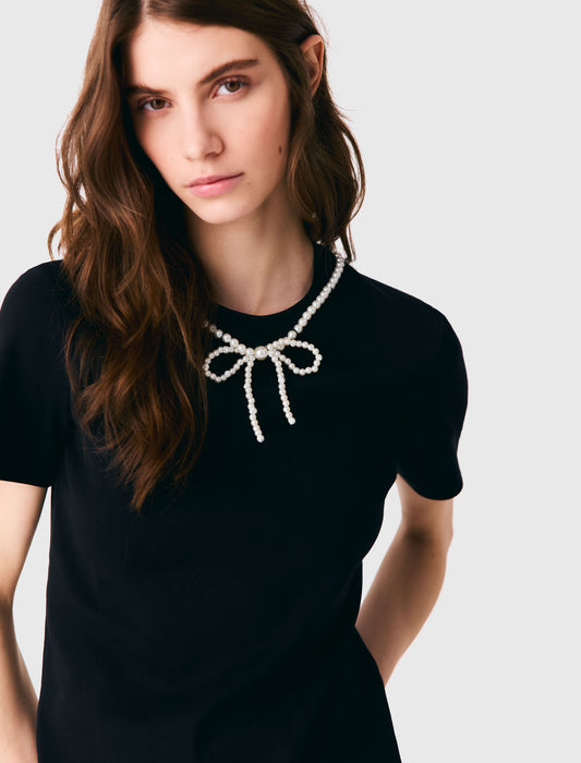 Camiseta cuello perlas desmontable
