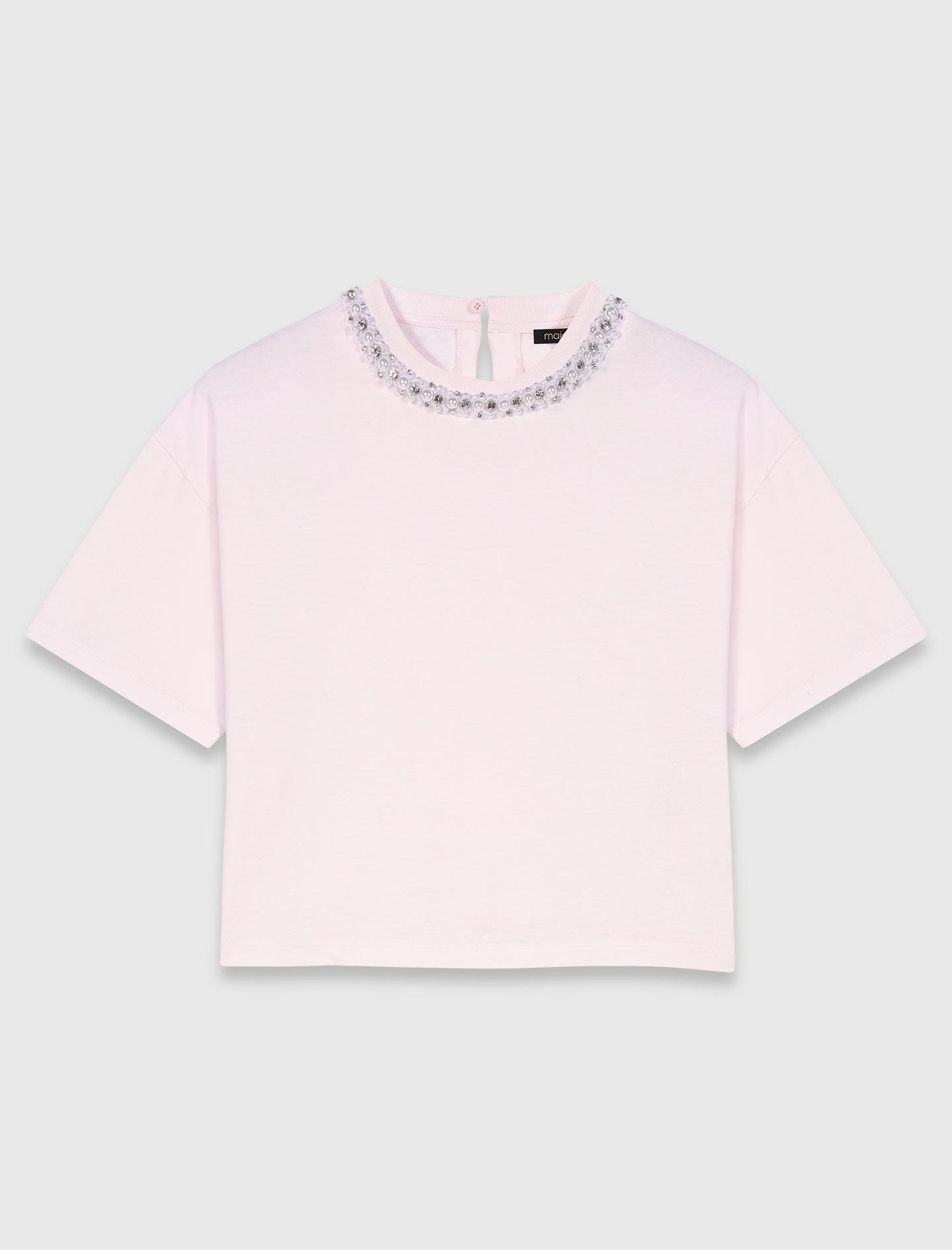 Camiseta con cuello joya