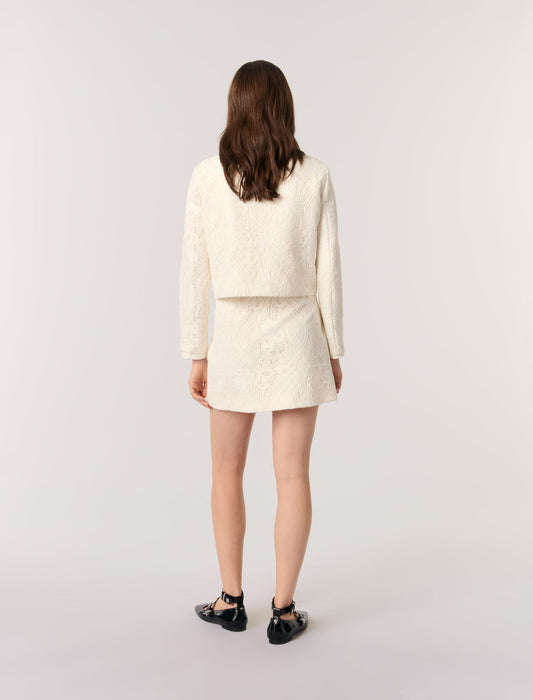 Chaqueta corta de encaje