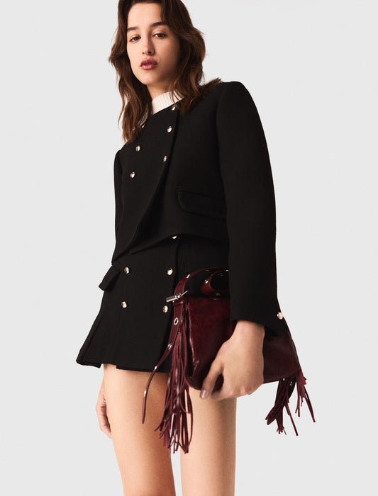 Chaqueta corta con botones dorados