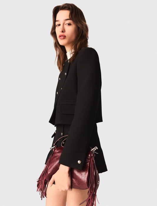 Chaqueta corta con botones dorados