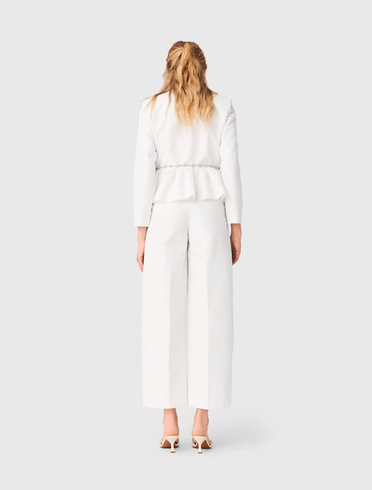 Chaqueta corta con cinturón joya