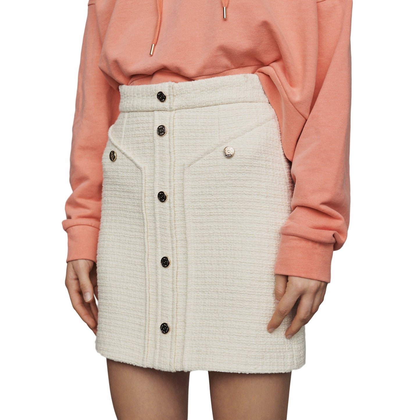 Falda corta estilo tweed