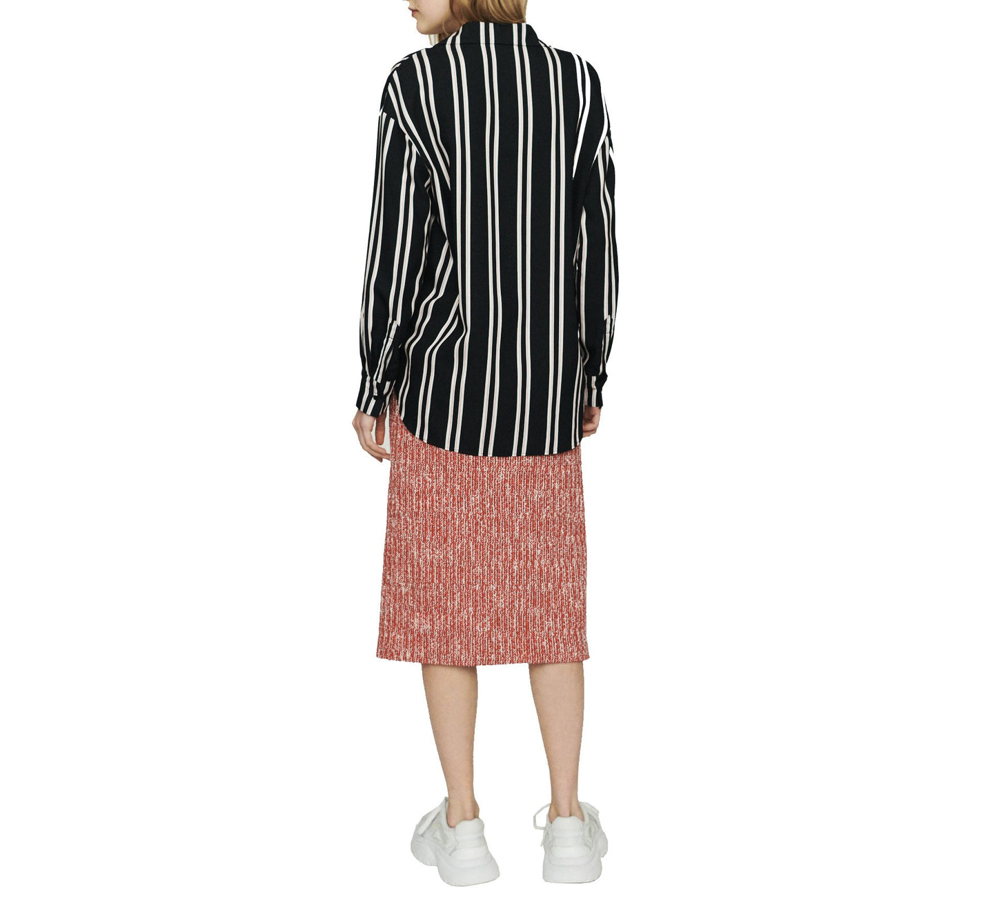Camisa tejida deconstruida