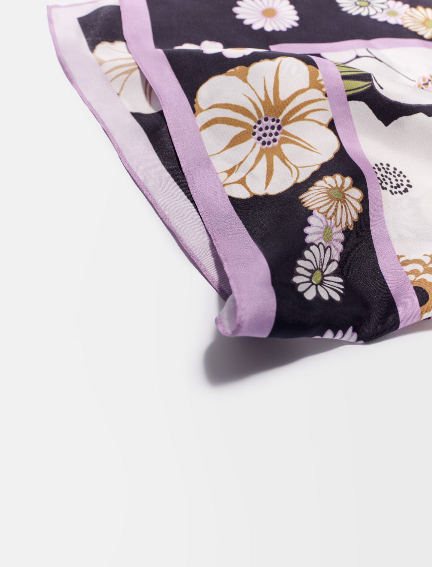 Pañuelo de seda con estampado floral