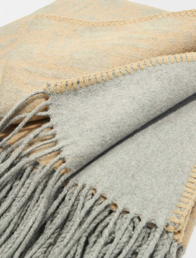 Poncho de punto jacquard Clover de Maje