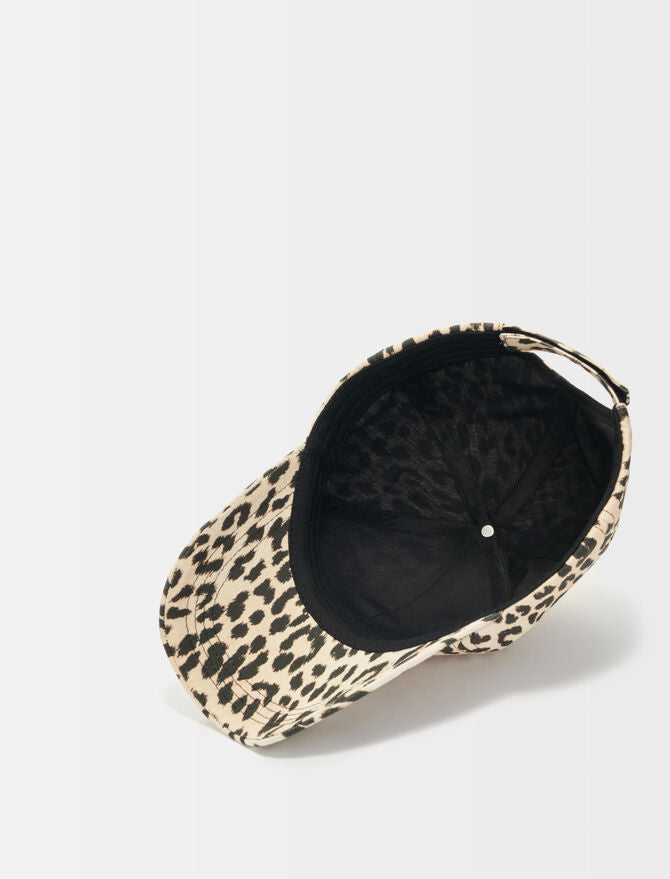 Gorra con estampado de leopardo Clover