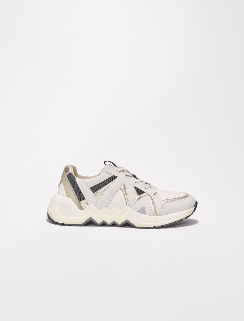 Zapatillas de piel con suela dentada