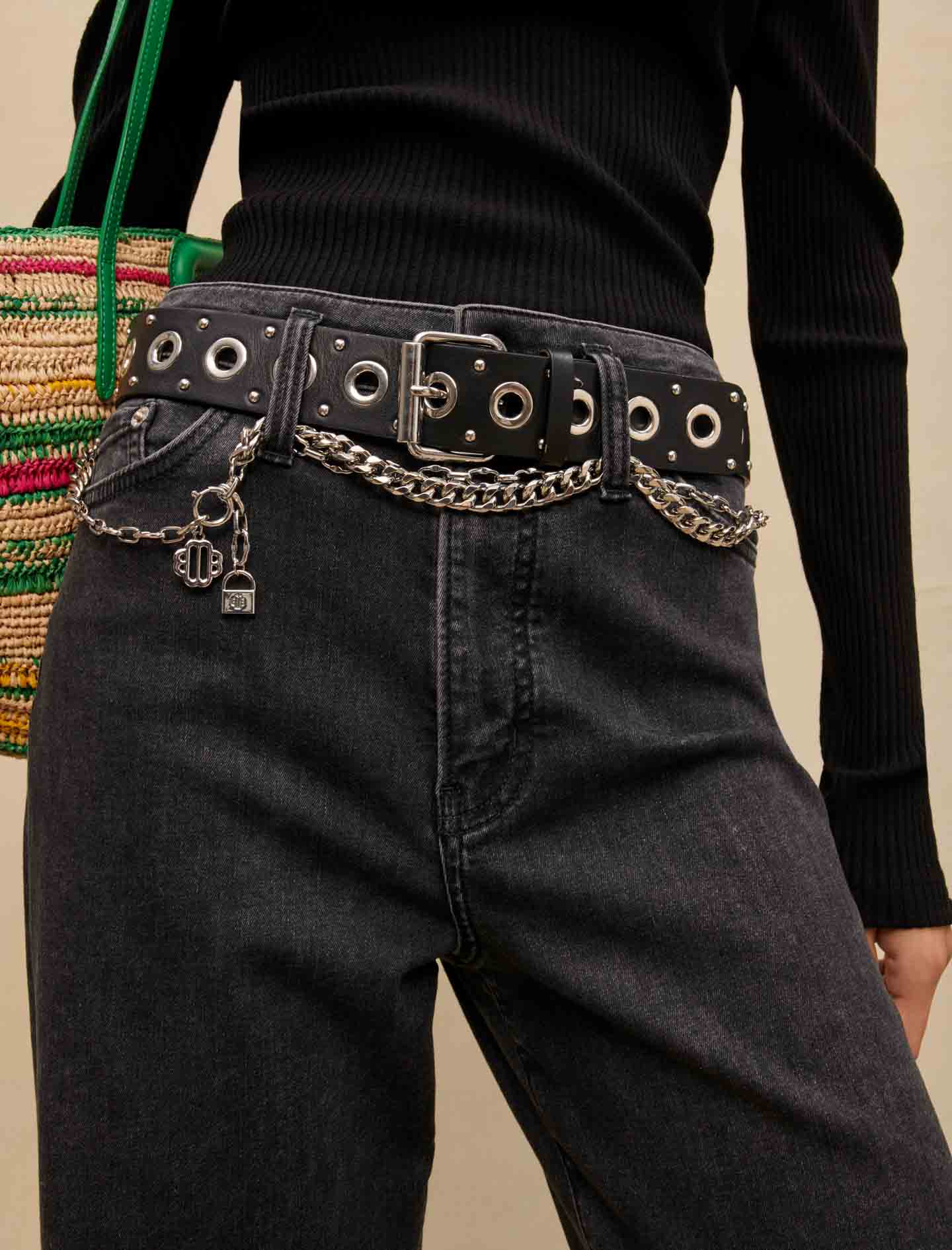 Vaquero baggy negro con cinturón