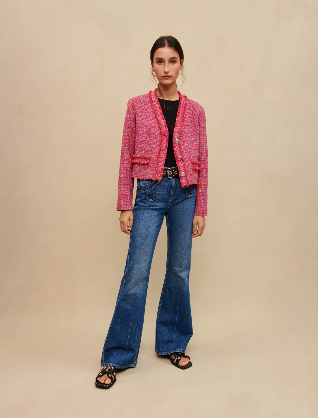 Jeans acampanados bordados