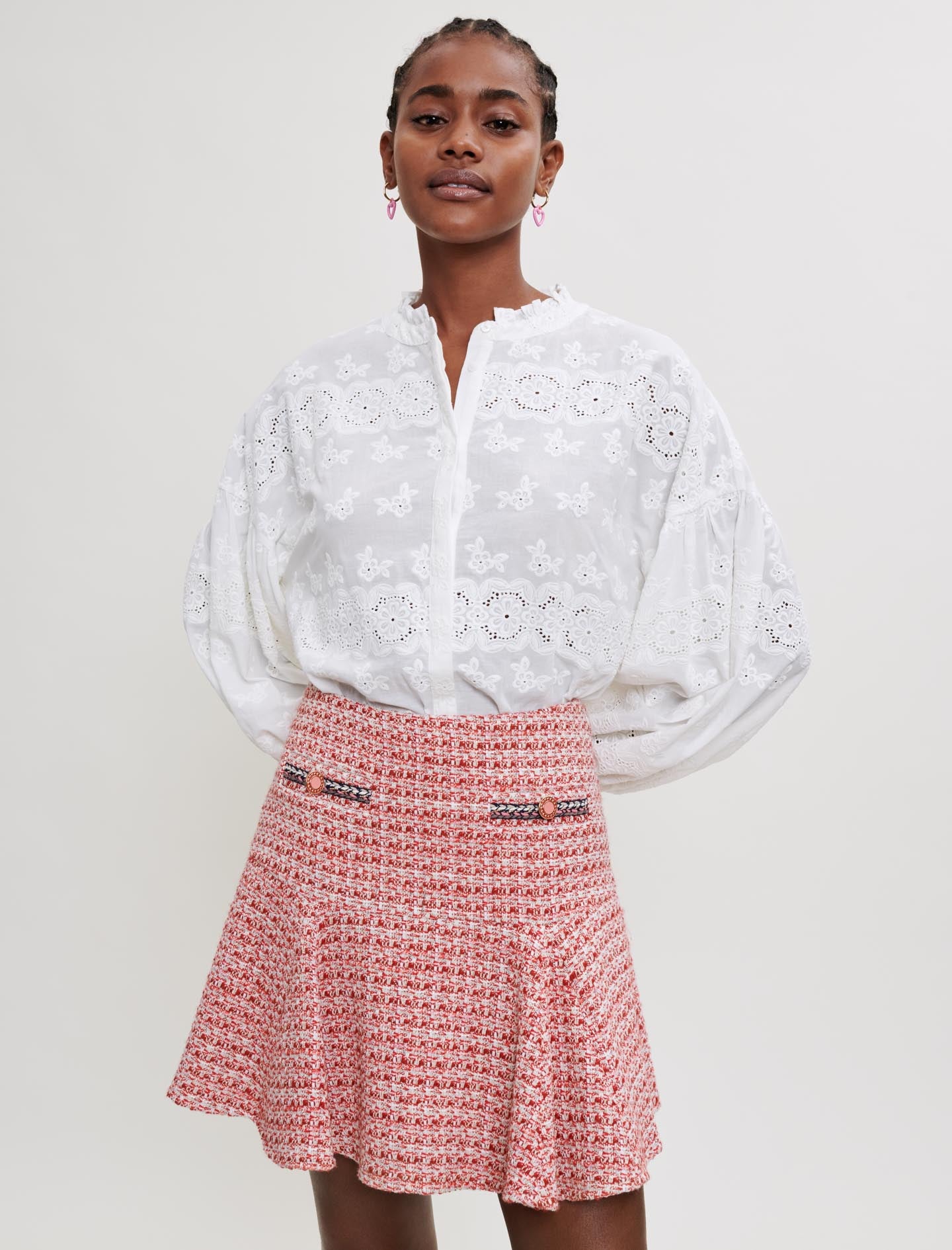 Falda de tweed con galones étnicos