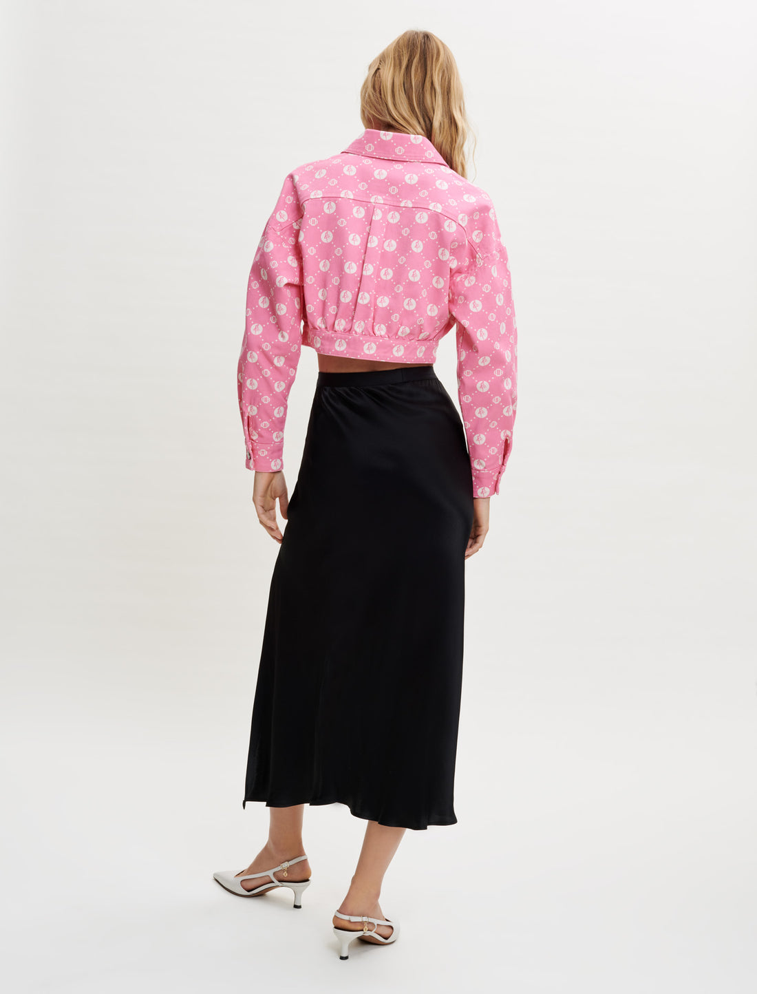 Falda abierta de raso
