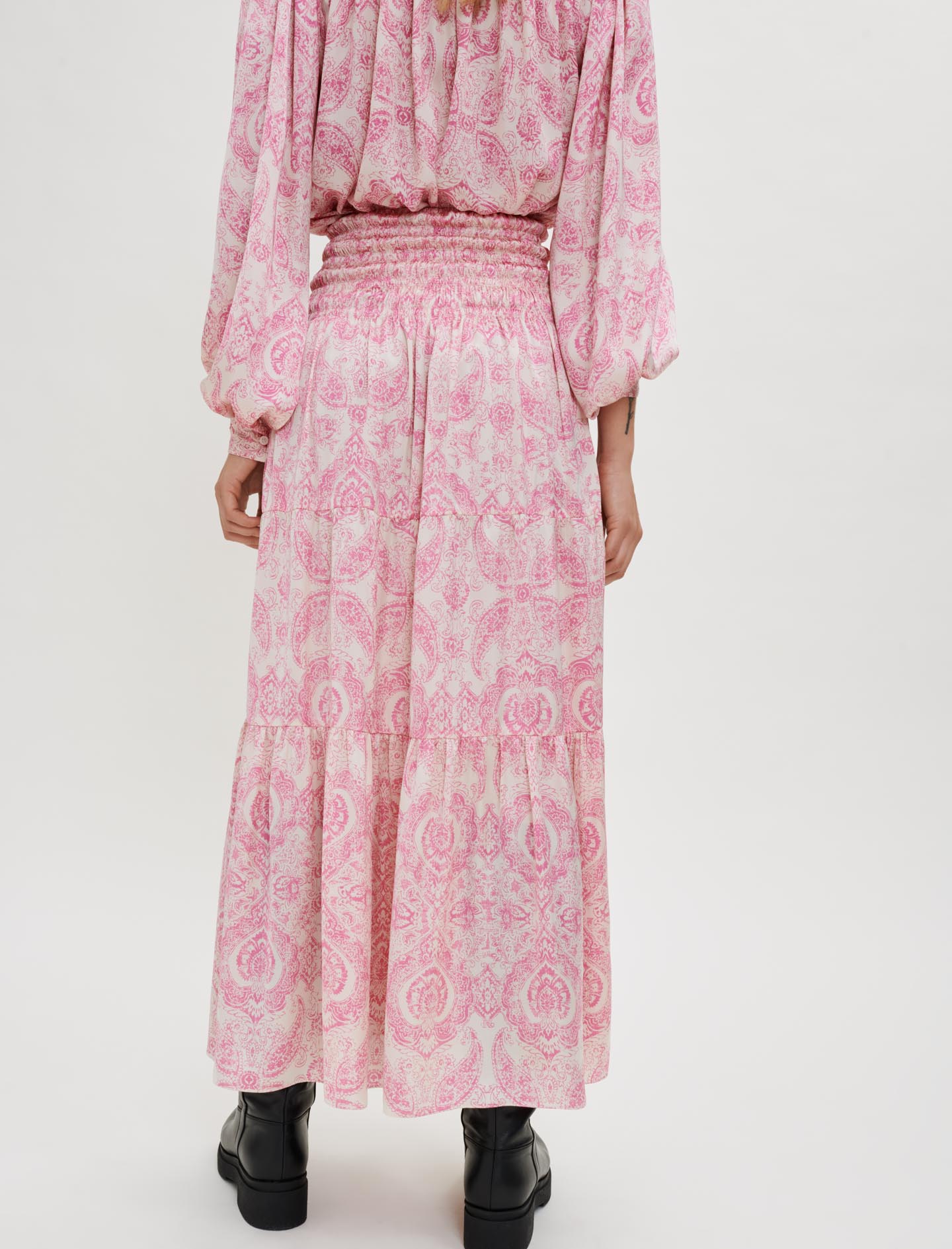 Falda de raso estampada