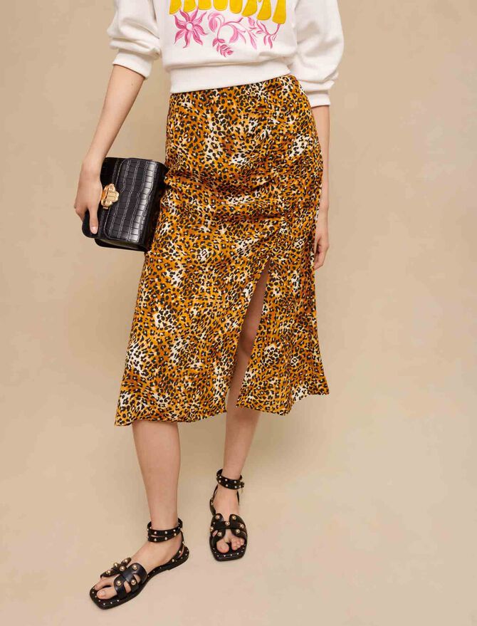 Falda midi con estampado de leopardo