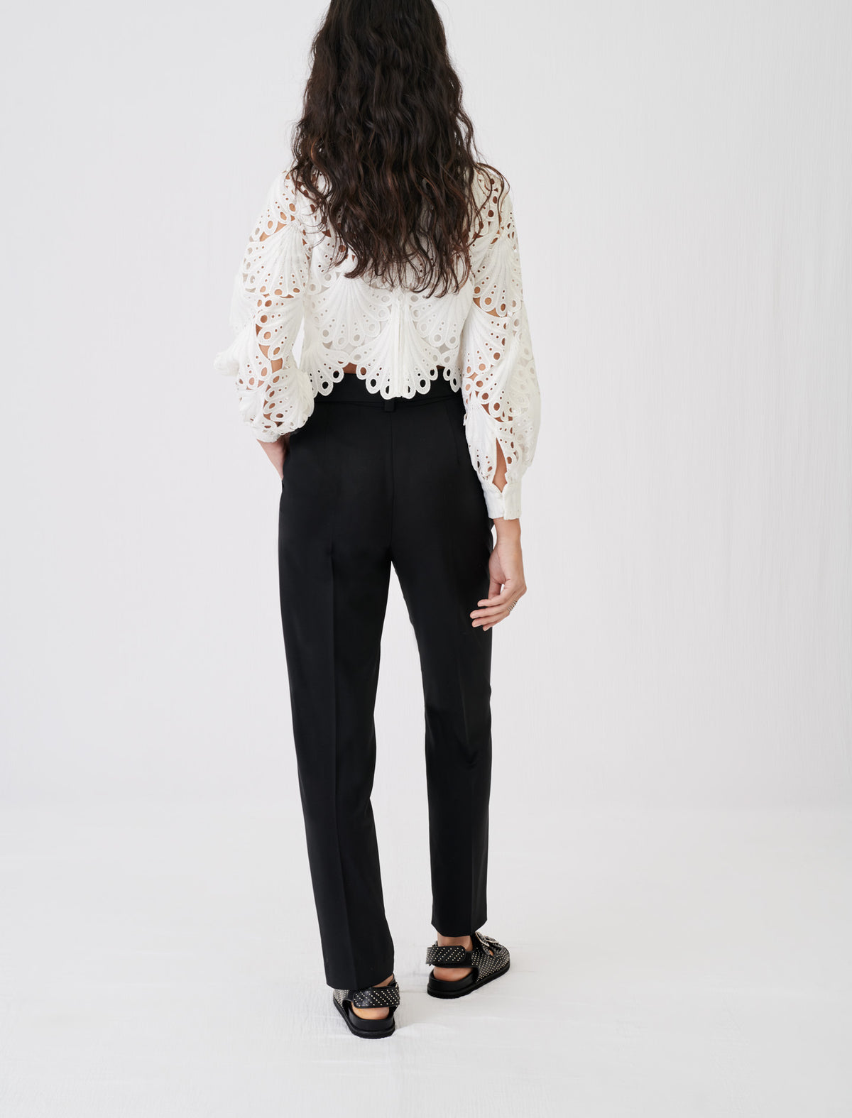 Pantalón de talle alto con cinturón