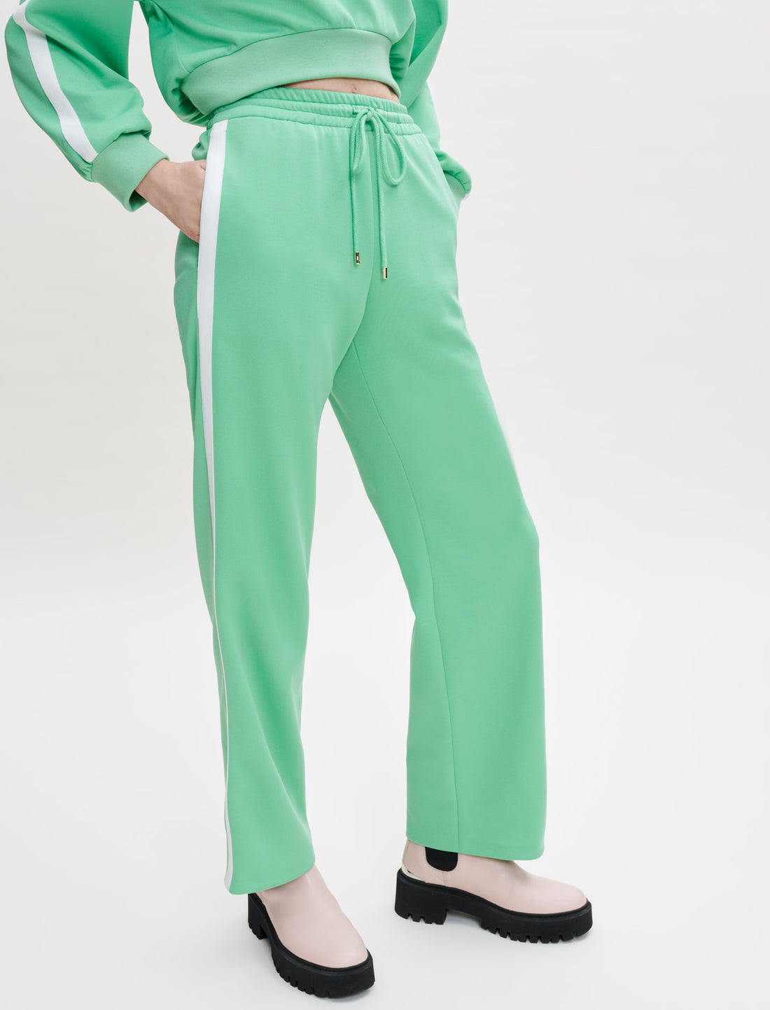 Pantalón de chandal con bandas