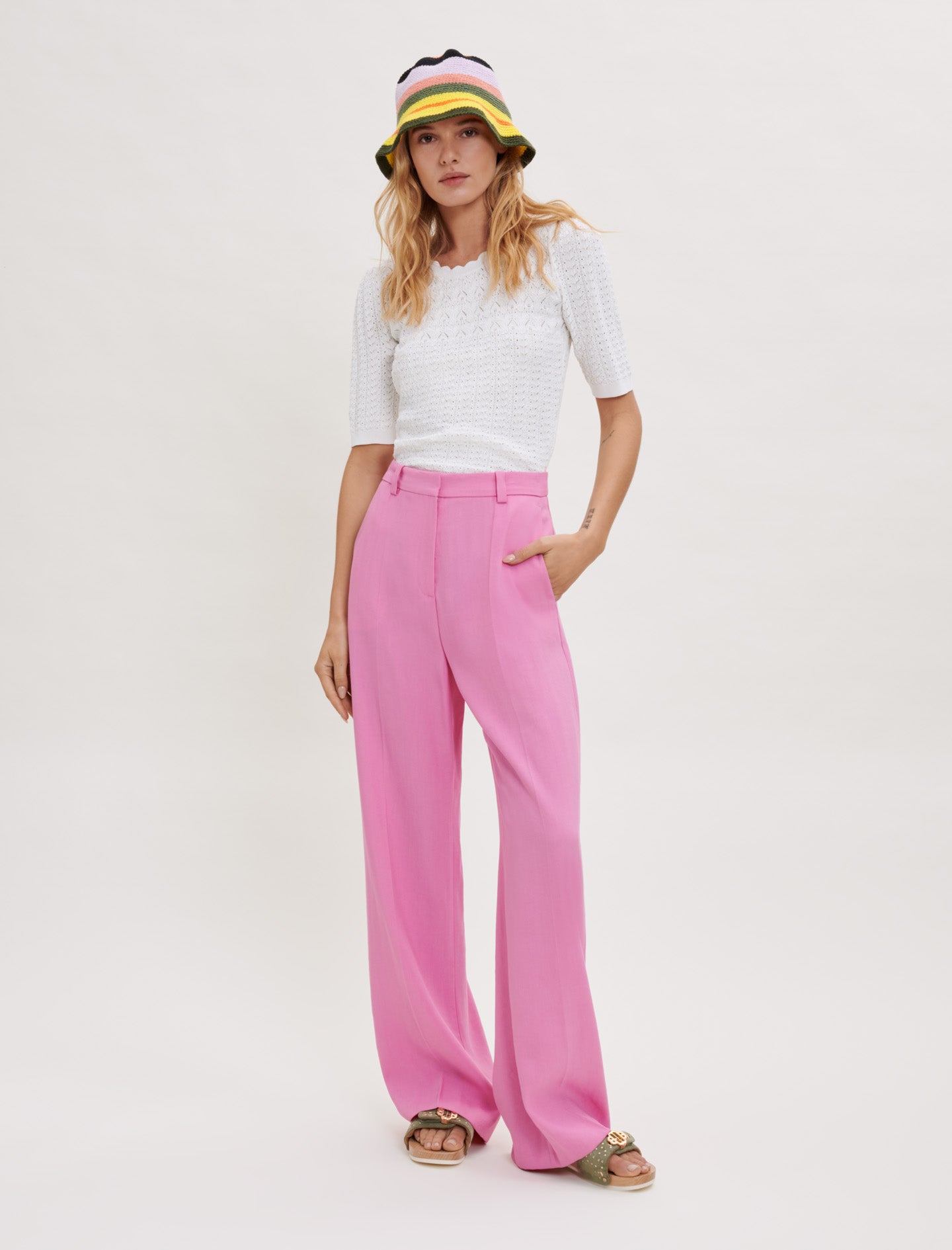 Pantalón de traje fluido