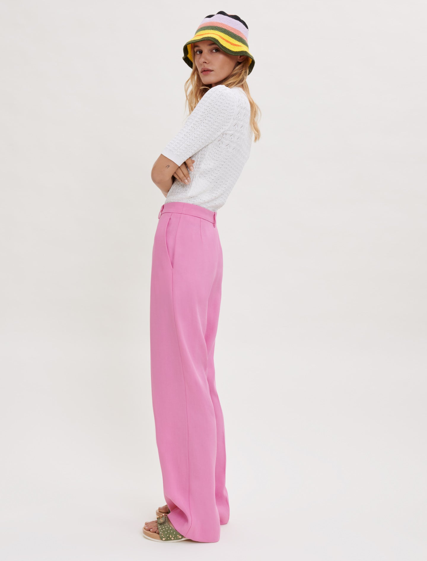 Pantalón de traje fluido