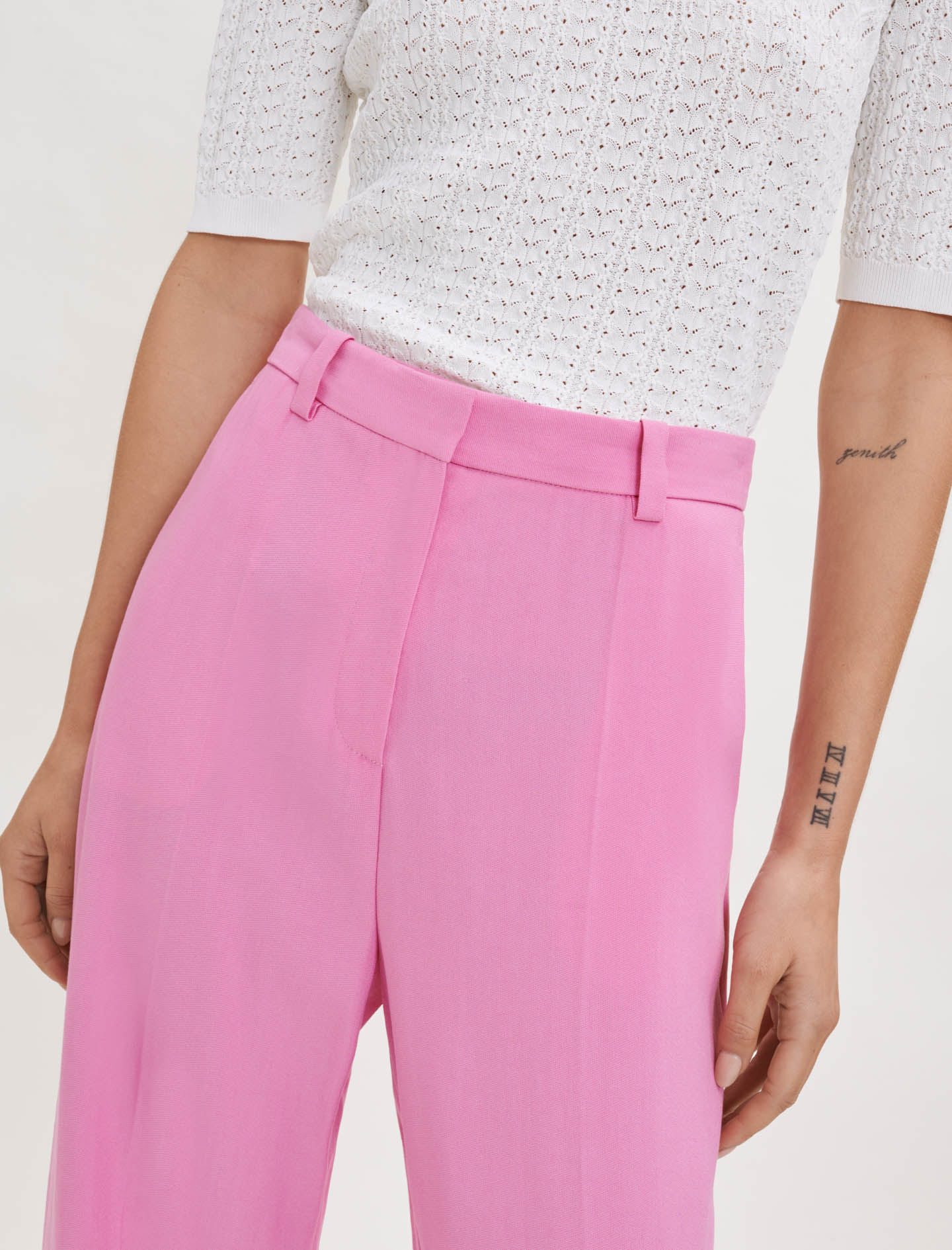 Pantalón de traje fluido