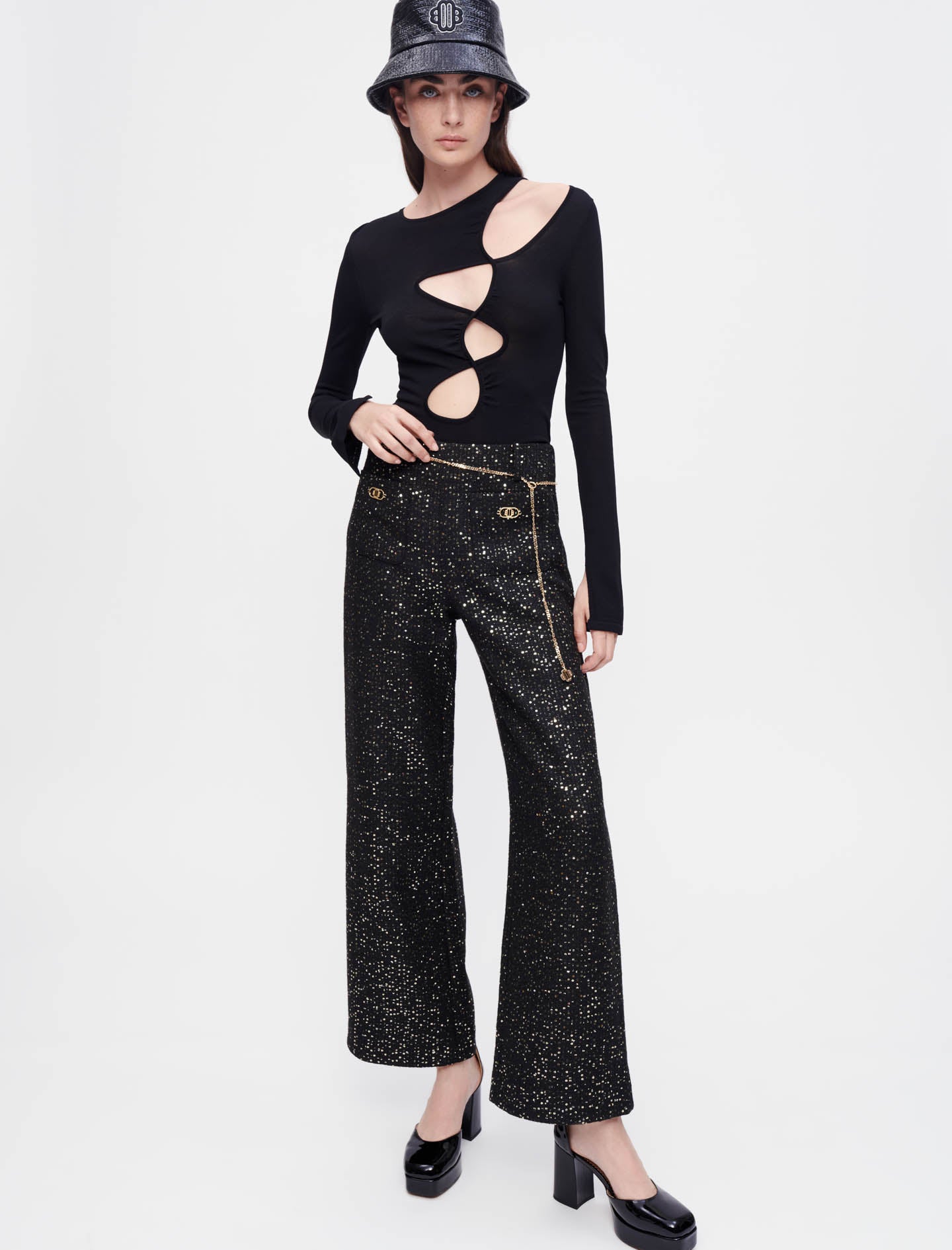 Pantalón negro de tweed con lentejuelas