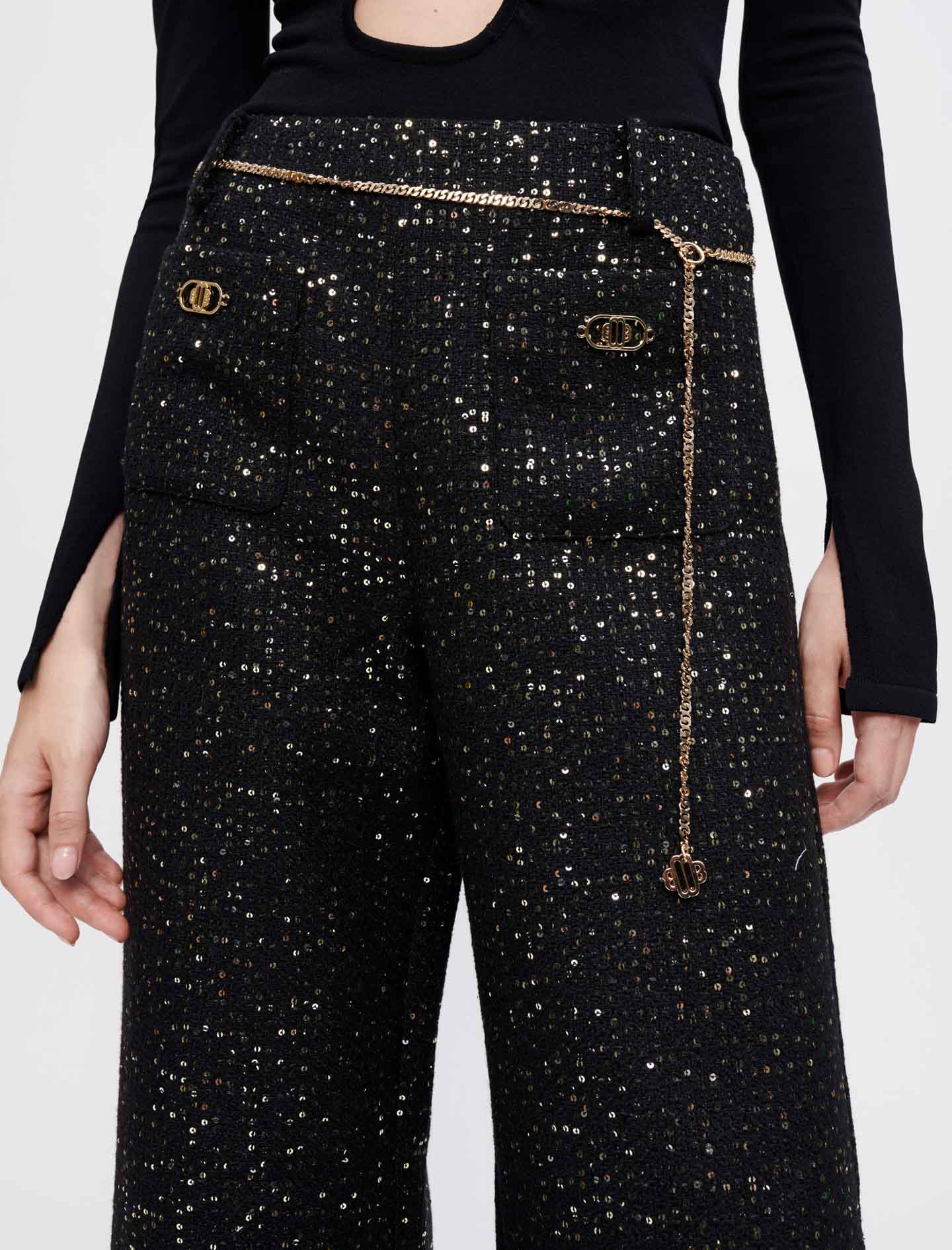 Pantalón negro de tweed con lentejuelas
