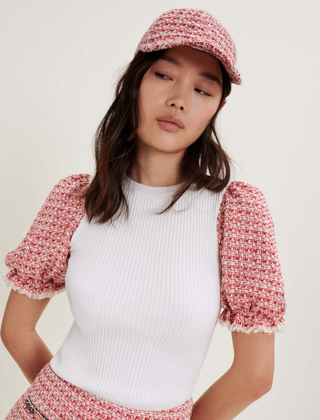 Jersey de punto y mangas de tweed