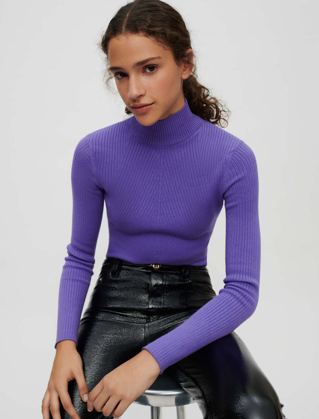 Jersey ajustado con cuello alto