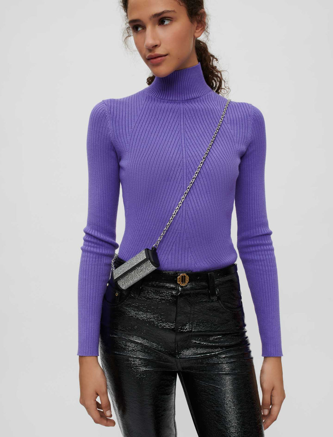 Jersey ajustado con cuello alto