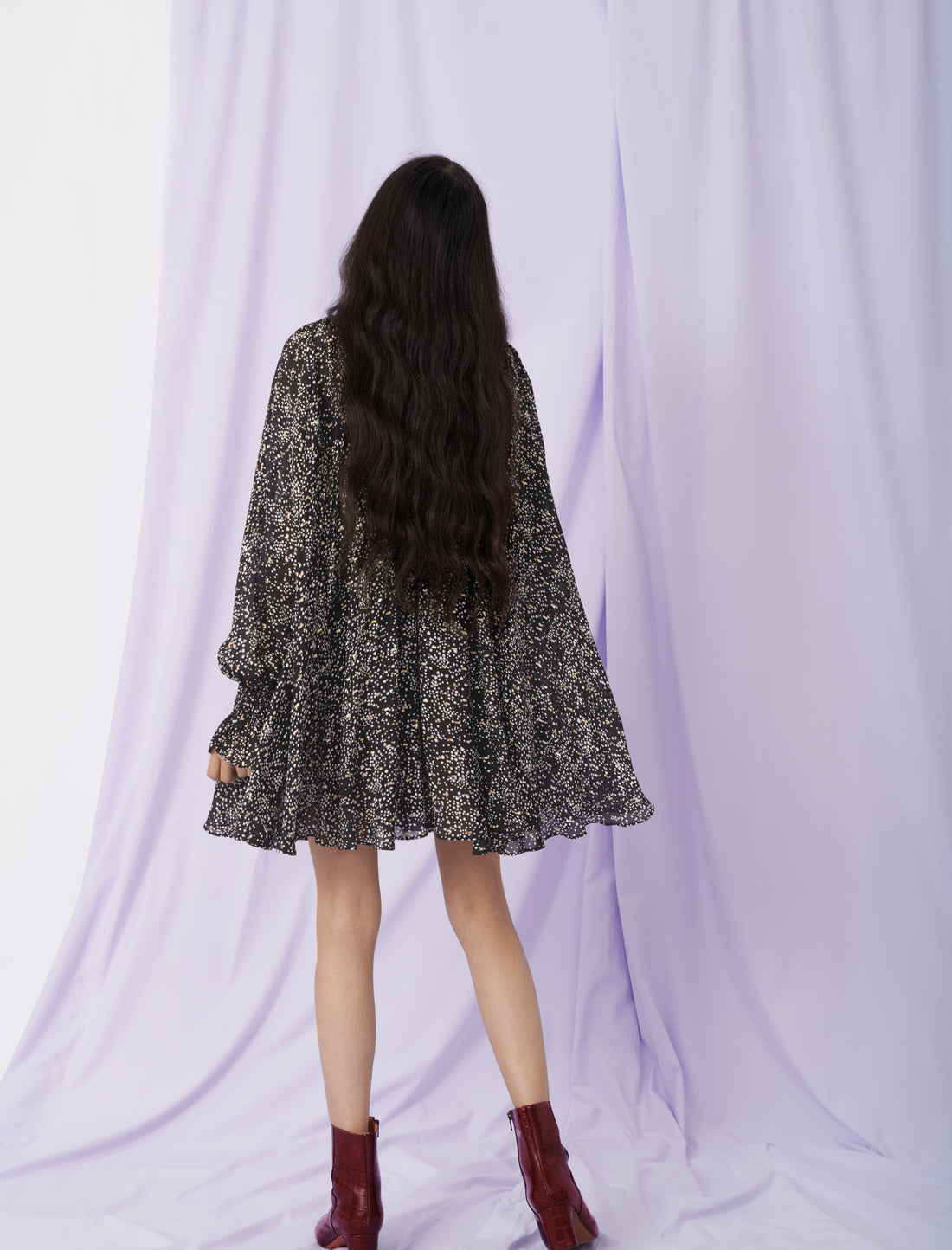 Vestido baby-doll de seda estampada