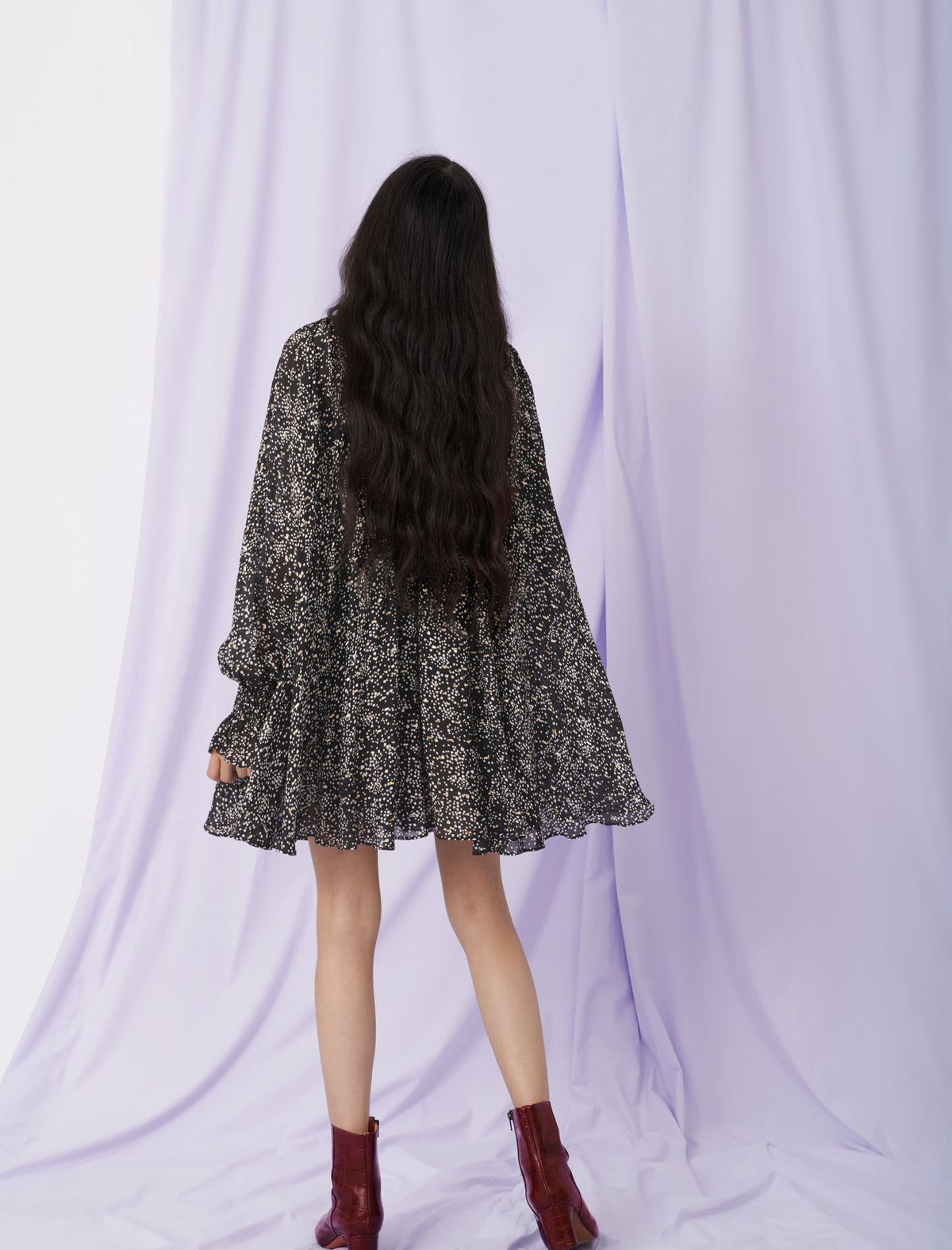 Vestido baby-doll de seda estampada