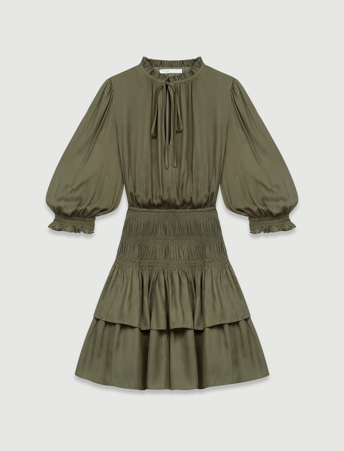 Vestido de raso fruncido con volantes