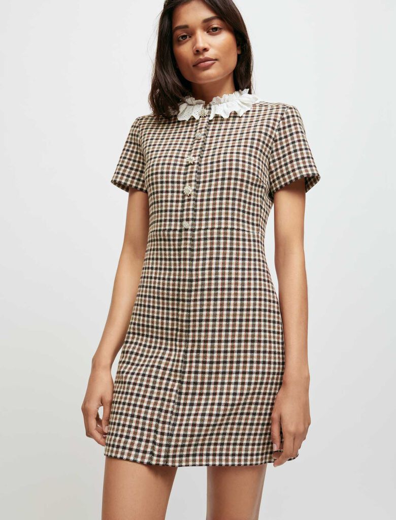 Vestido de cuadros con cuello de encaje